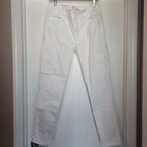 Like New Cabi Women's White Cargo Skinny Jeans Size 8 - White
